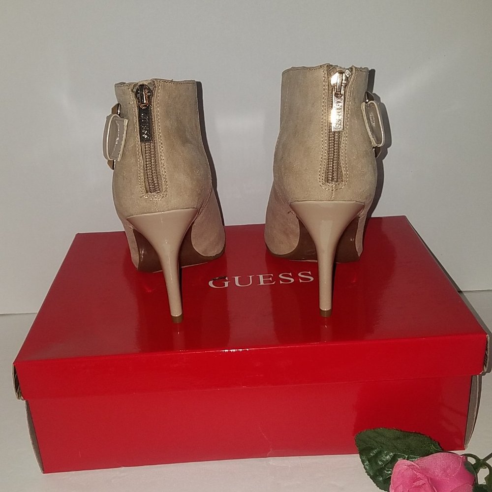 Guess Suede Dakayla Beige Open Peep Toe Heeled Ankle Booties 7 M - Picture 8 of 8